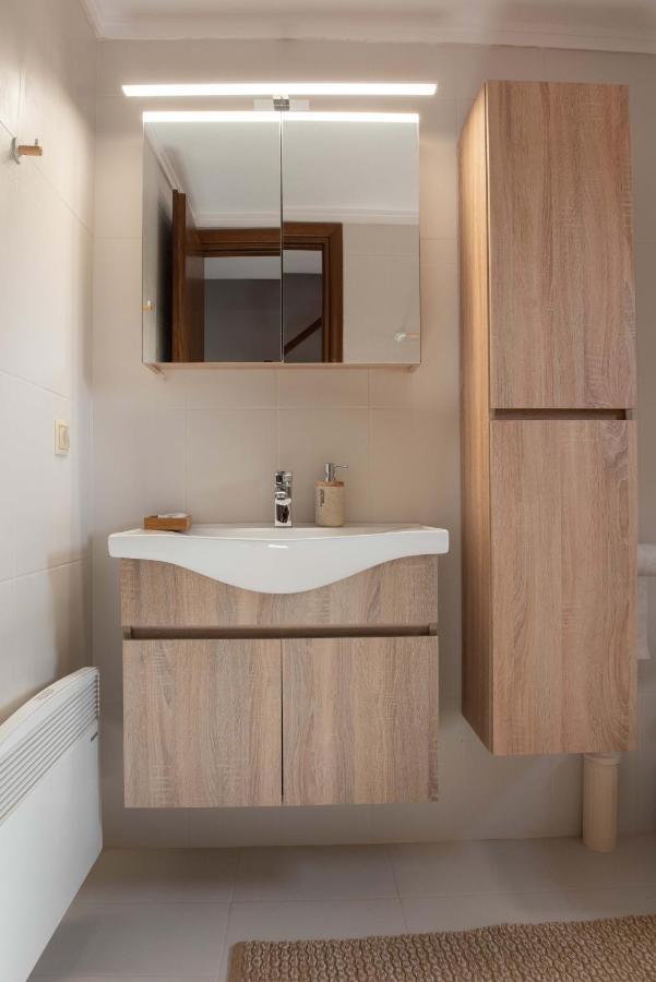 Dandy Villas Nea Roda - Melodic Waves - Private - Pool - Parking - Cellar Exterior foto