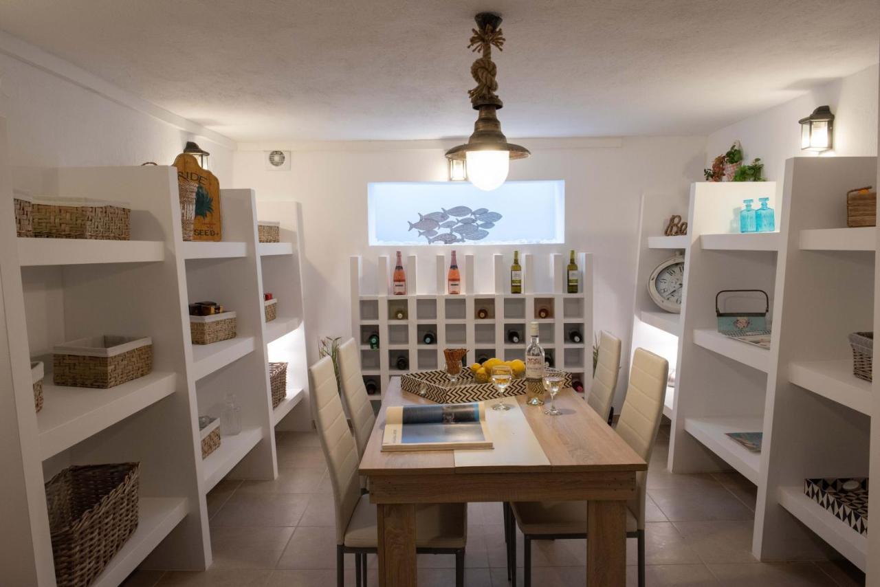 Dandy Villas Nea Roda - Melodic Waves - Private - Pool - Parking - Cellar Exterior foto