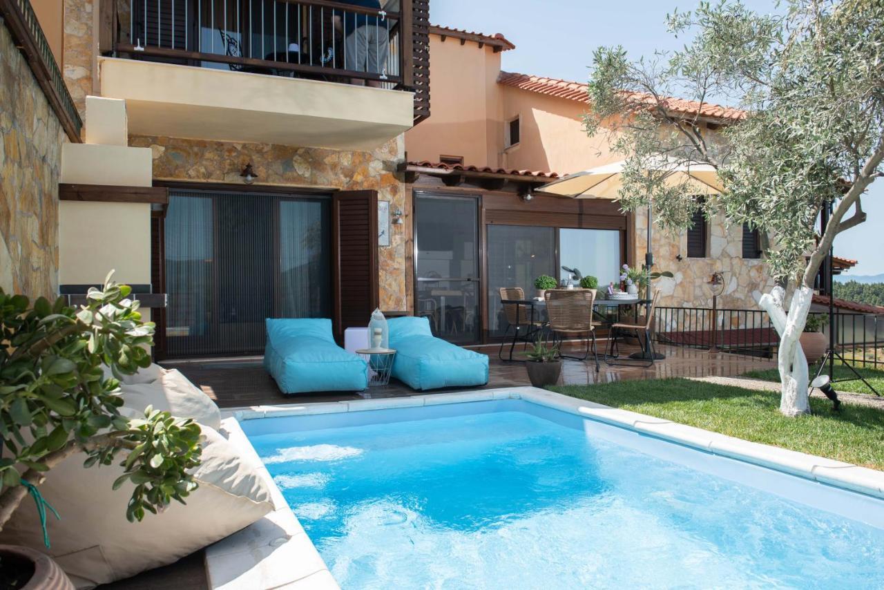 Dandy Villas Nea Roda - Melodic Waves - Private - Pool - Parking - Cellar Exterior foto