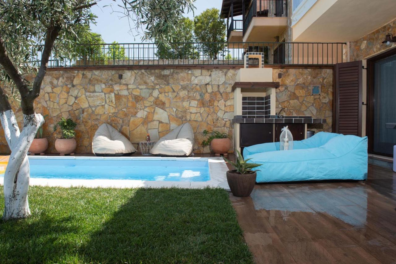 Dandy Villas Nea Roda - Melodic Waves - Private - Pool - Parking - Cellar Exterior foto