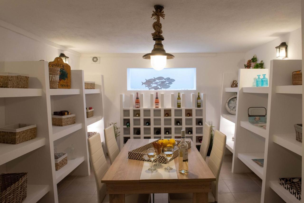 Dandy Villas Nea Roda - Melodic Waves - Private - Pool - Parking - Cellar Exterior foto