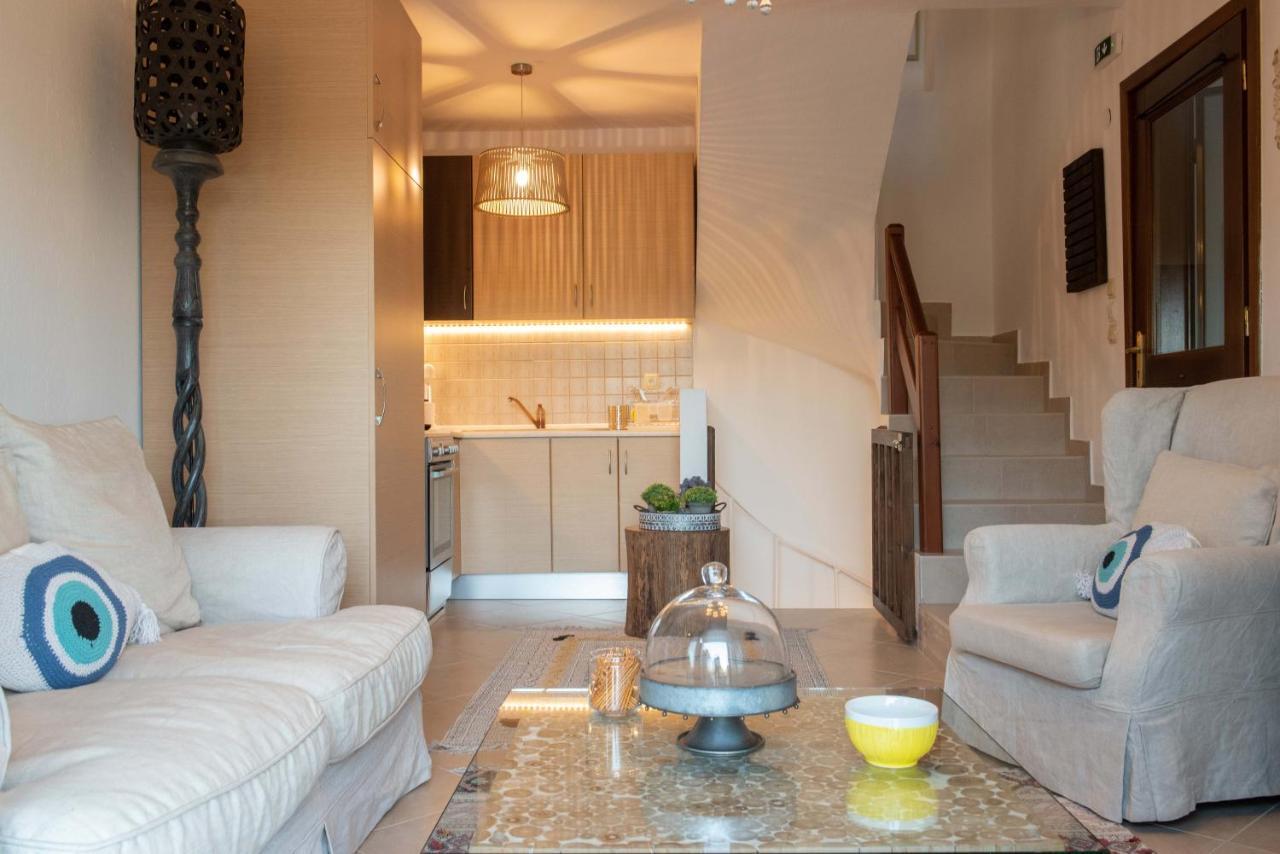 Dandy Villas Nea Roda - Melodic Waves - Private - Pool - Parking - Cellar Exterior foto