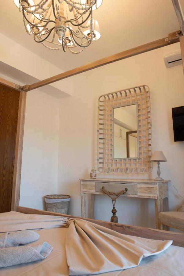 Dandy Villas Nea Roda - Melodic Waves - Private - Pool - Parking - Cellar Exterior foto